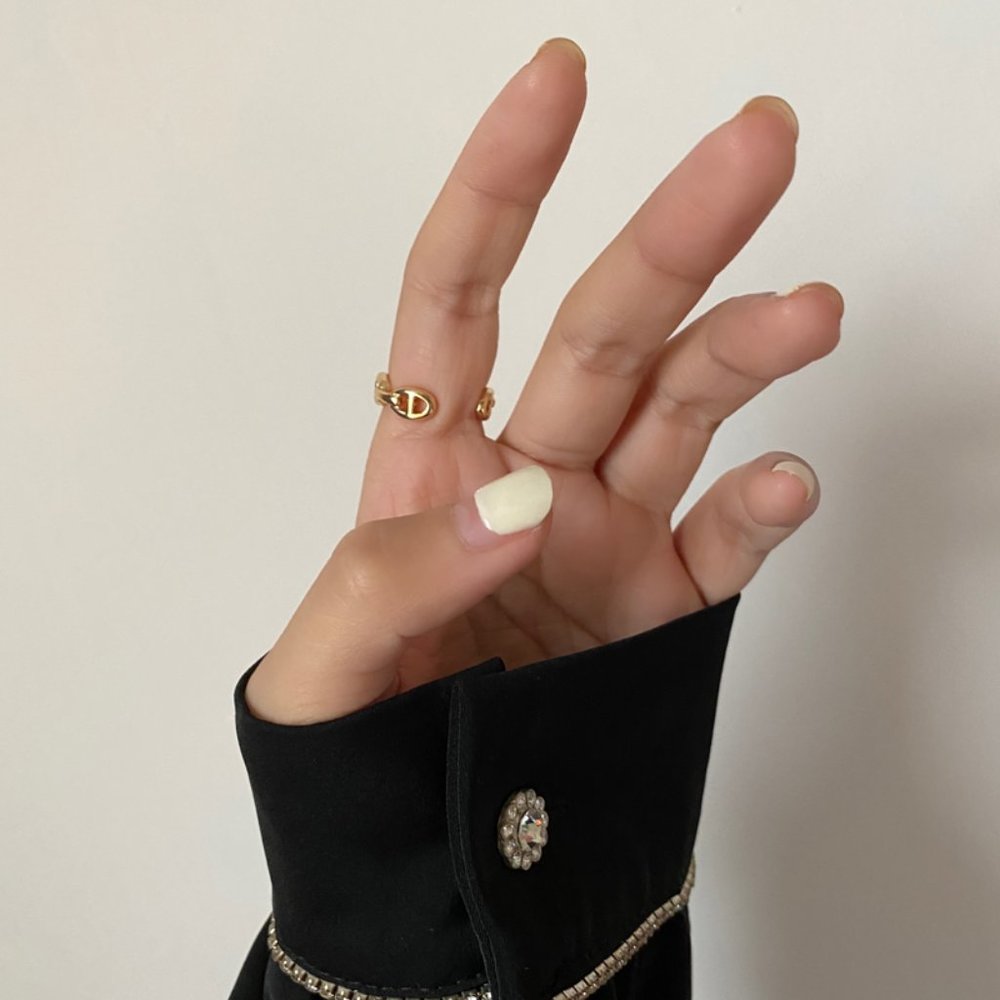 Golden Chain Knot Link Open Ring - Picture 10 of 13